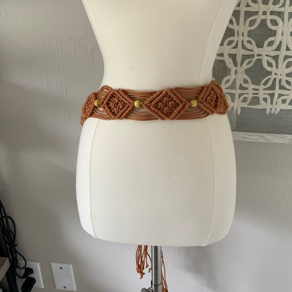 Boho woven tie belt with wooden beads - Picture 3 of 9